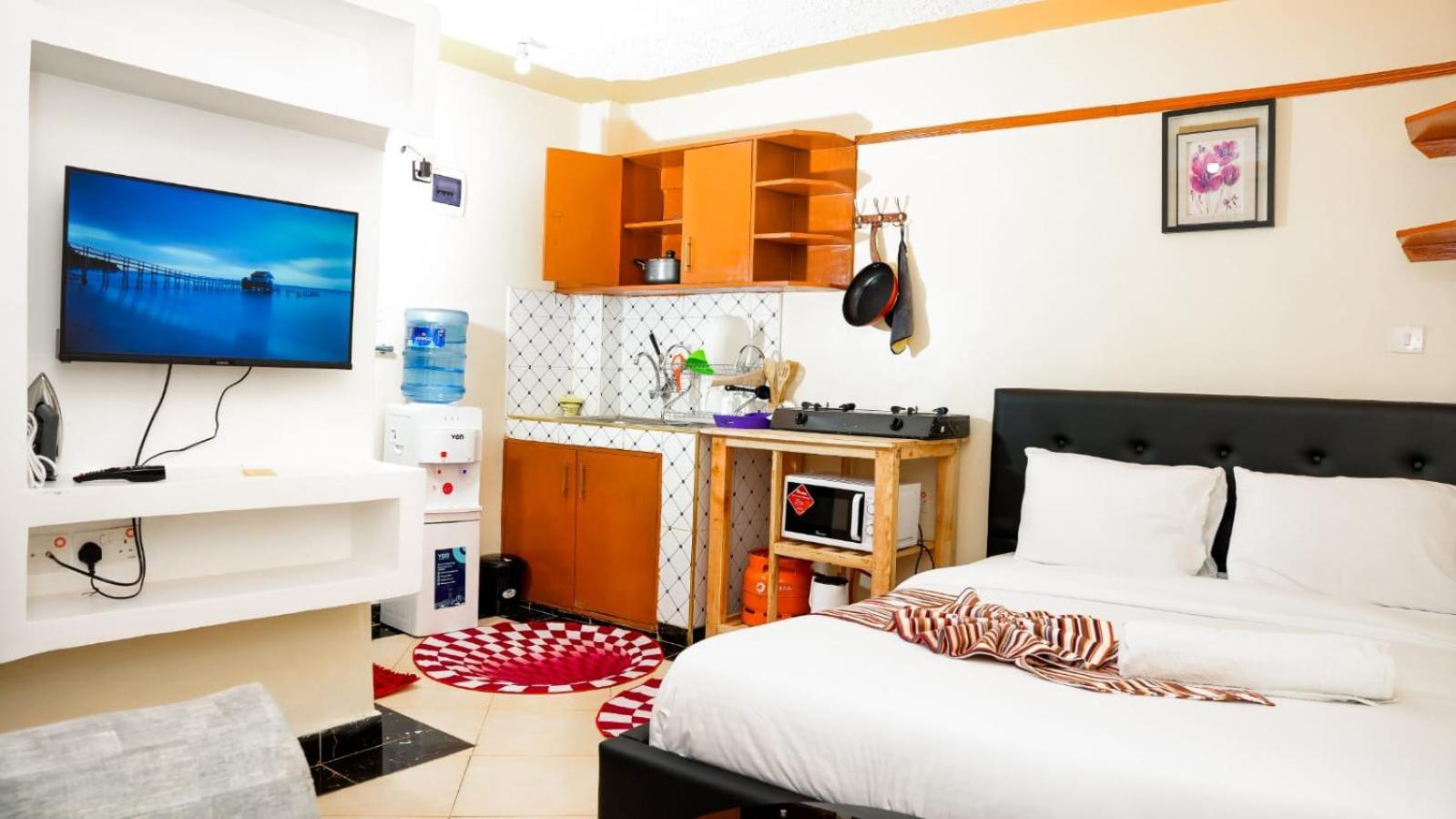 Shalom Apartment *