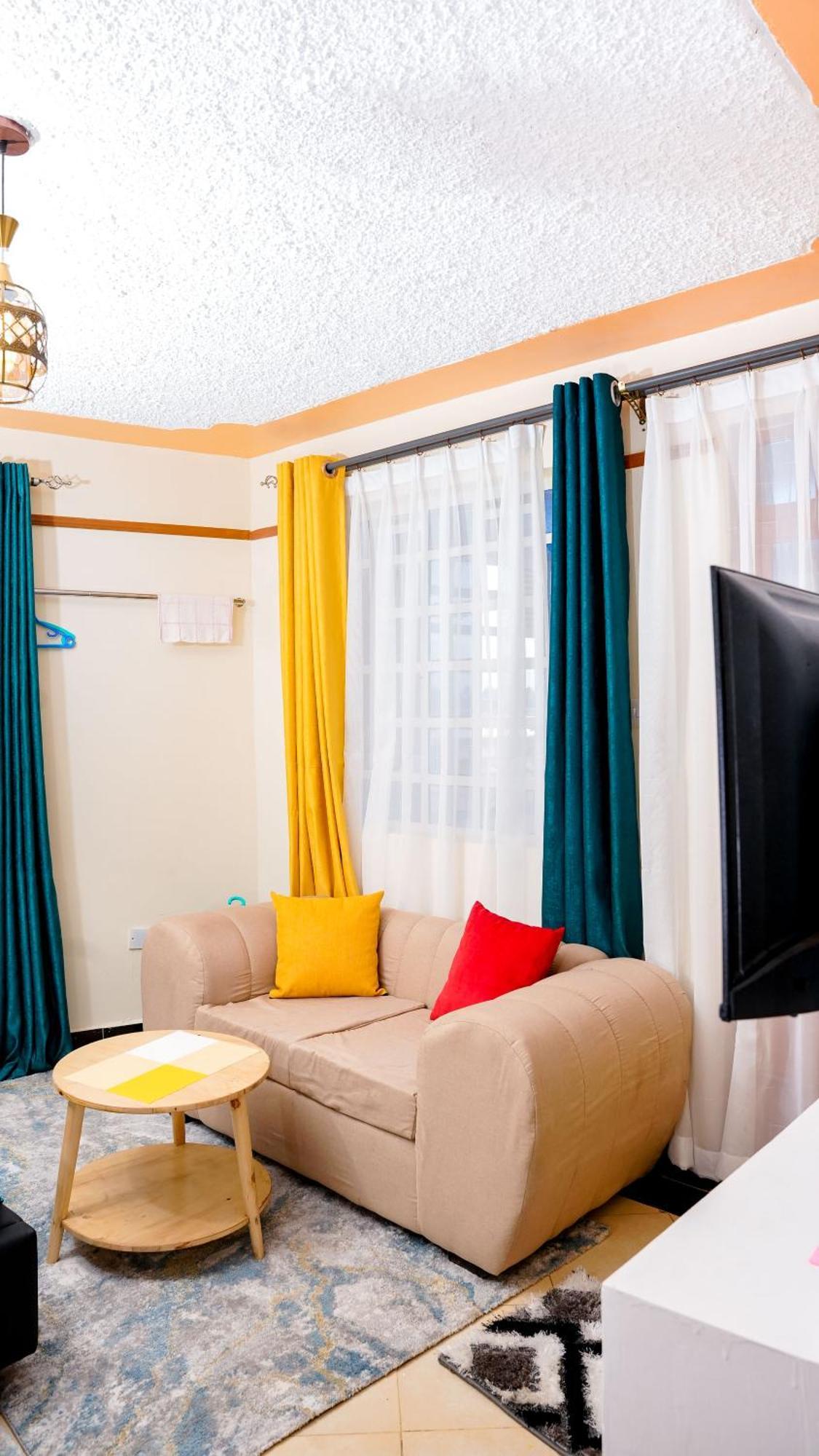 Shalom Apartment *
